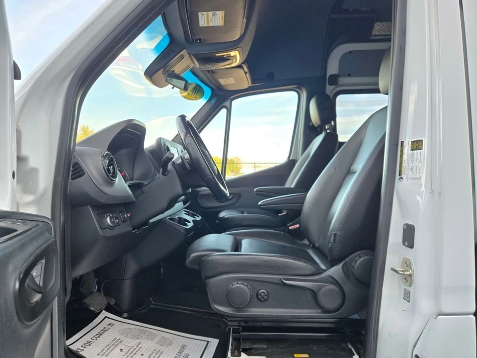 2020 Mercedes-Benz VS30 Sprinter - Image 17 of 21
