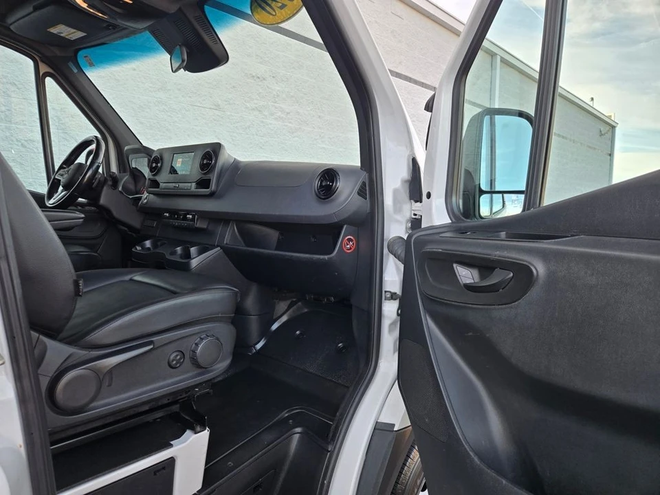 2020 Mercedes-Benz VS30 Sprinter - Image 20 of 21