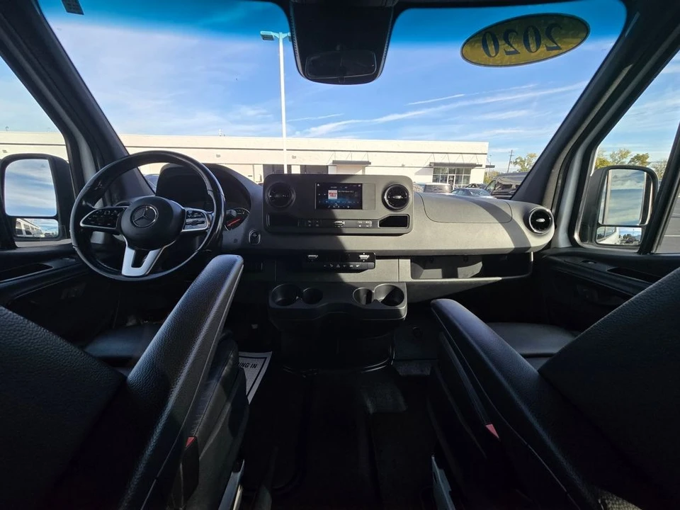 2020 Mercedes-Benz VS30 Sprinter - Image 2 of 21