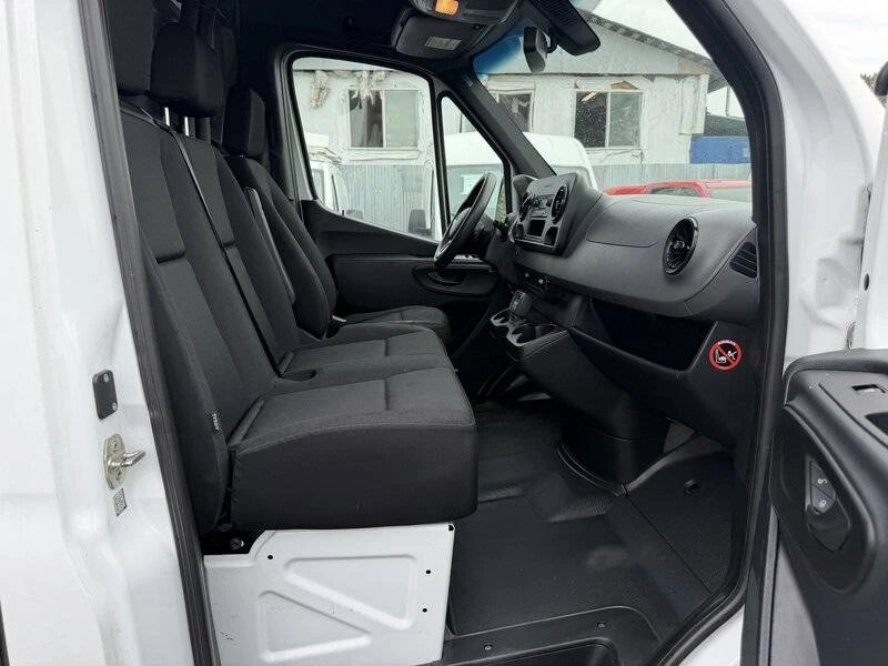 2020 Mercedes-Benz VS30 Sprinter - Image 15 of 17