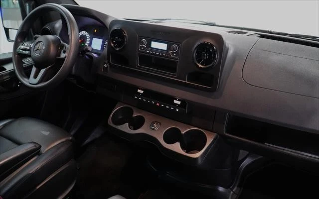 2020 Mercedes-Benz VS30 Sprinter - Image 29 of 31