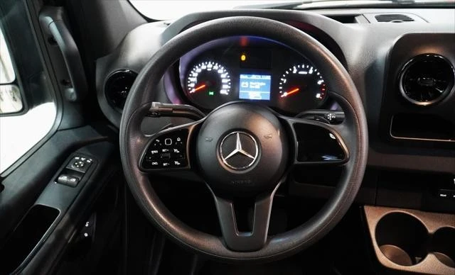 2020 Mercedes-Benz VS30 Sprinter - Image 26 of 31