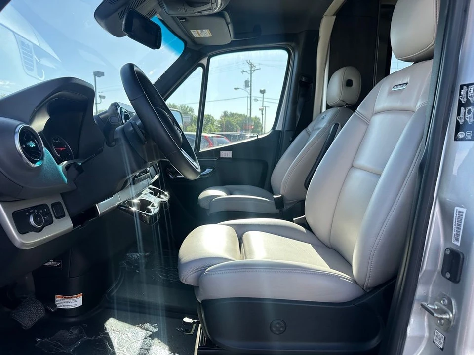 2020 Mercedes-Benz VS30 Sprinter - Image 7 of 12
