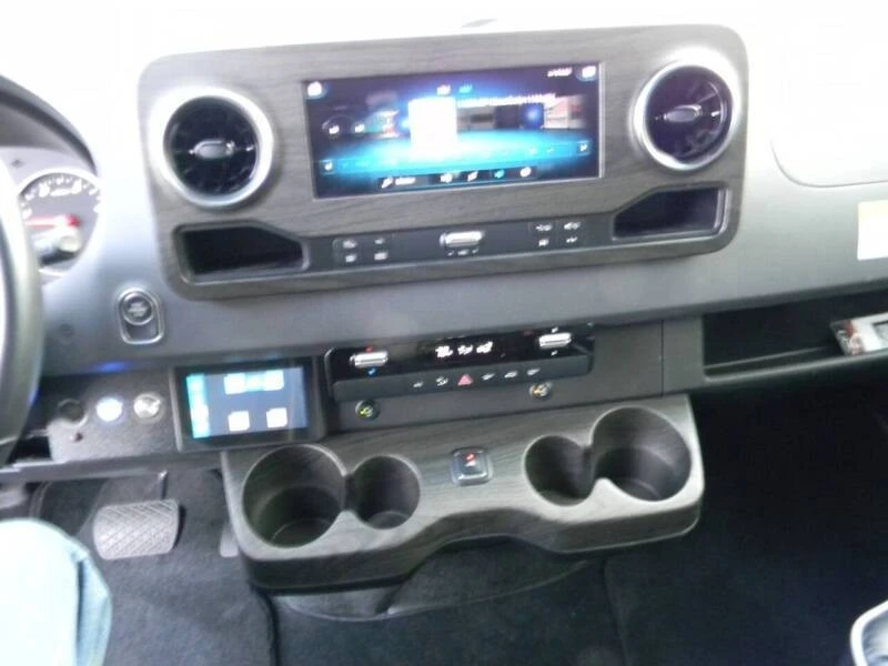 2020 Mercedes-Benz VS30 Sprinter - Image 8 of 21