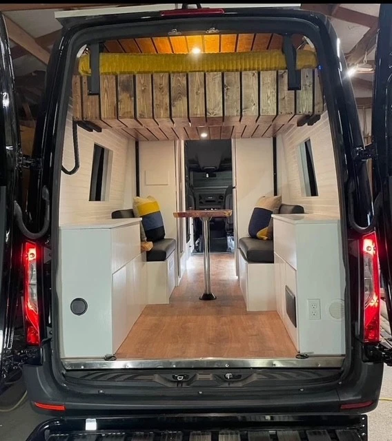 2020 Mercedes-Benz VS30 Sprinter - Image 4 of 20