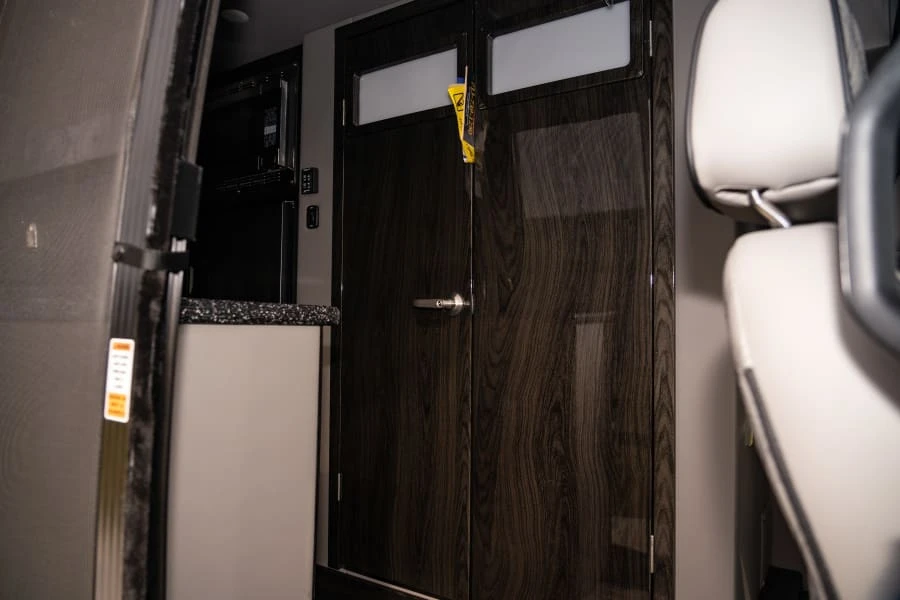2020 Mercedes-Benz VS30 Sprinter - Image 30 of 31