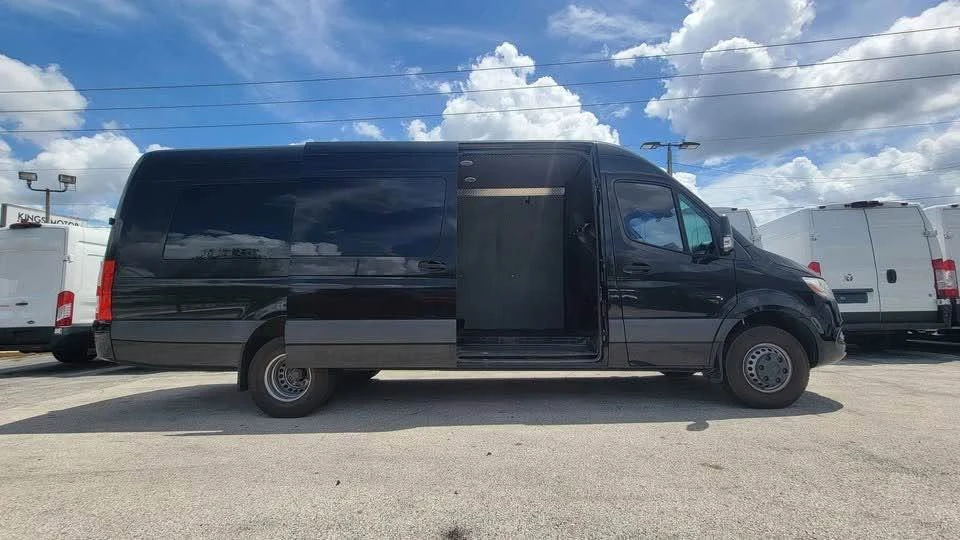 2020 Mercedes-Benz VS30 Sprinter - Image 6 of 12