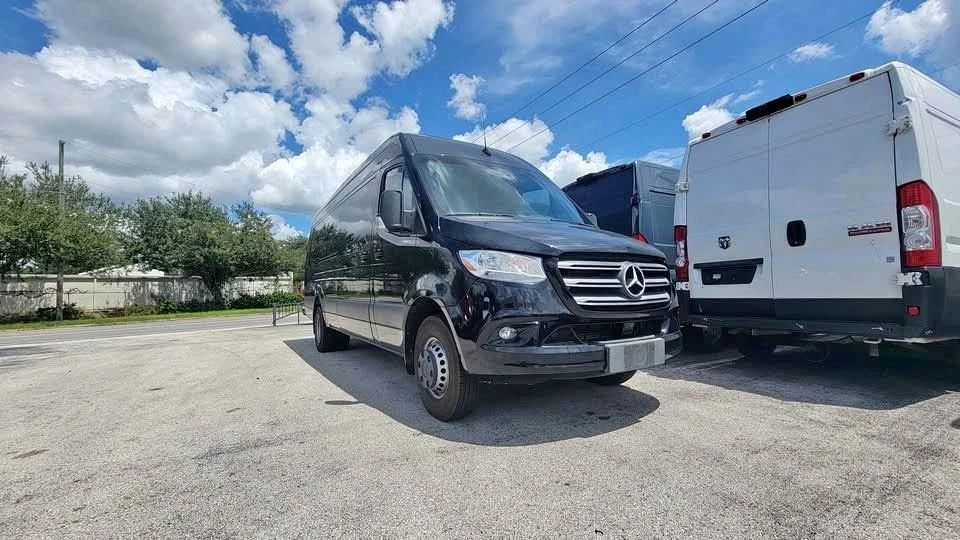 2020 Mercedes-Benz VS30 Sprinter - Image 2 of 12