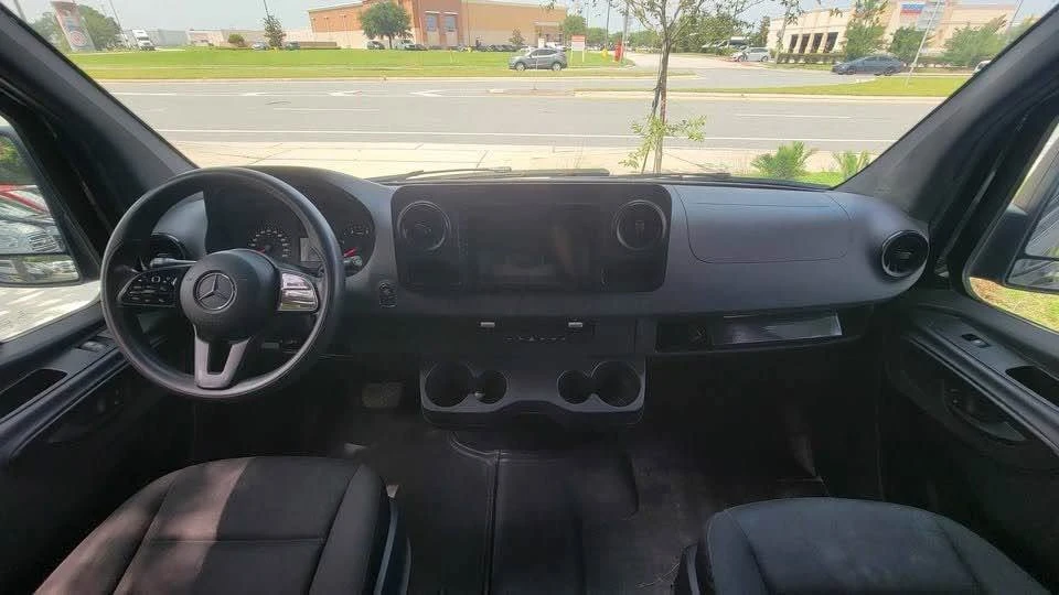 2020 Mercedes-Benz VS30 Sprinter - Image 11 of 12