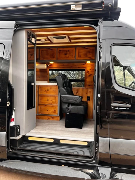 2020 Mercedes-Benz VS30 Sprinter - Image 7 of 17