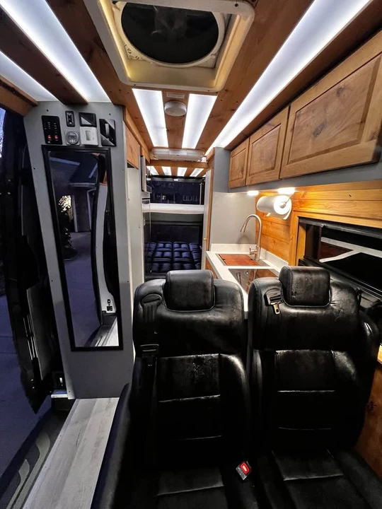 2020 Mercedes-Benz VS30 Sprinter - Image 11 of 17