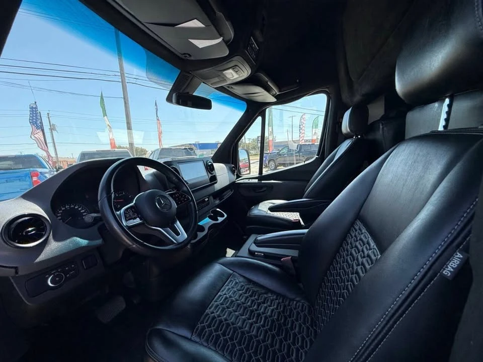 2020 Mercedes-Benz VS30 Sprinter - Image 18 of 20