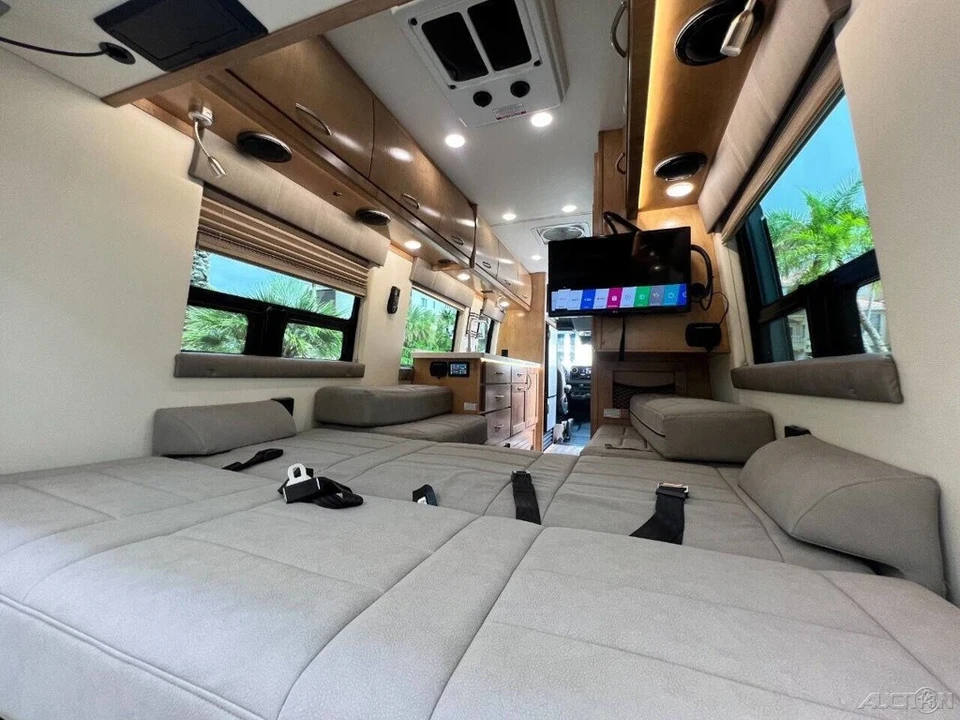 2020 Mercedes-Benz VS30 Sprinter - Image 13 of 21