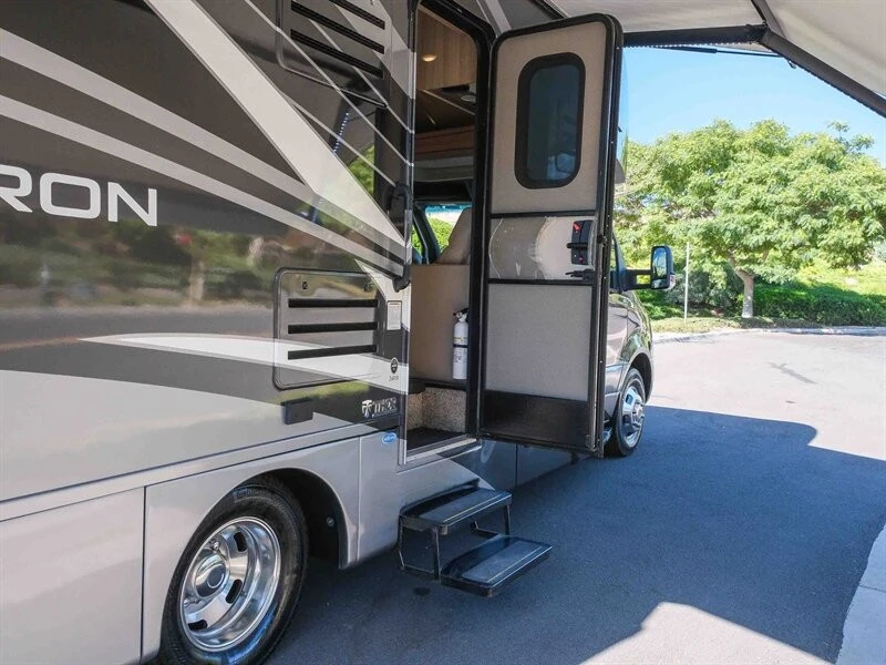 2020 Mercedes-Benz VS30 Sprinter - Image 18 of 21