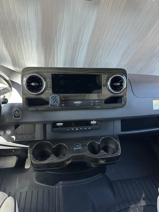 2020 Mercedes-Benz VS30 Sprinter - Image 23 of 31