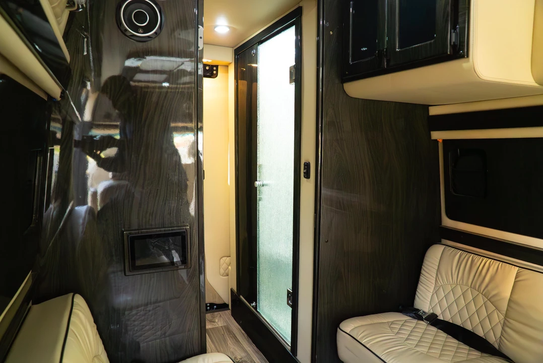 2020 Mercedes-Benz VS30 Sprinter - Image 24 of 31