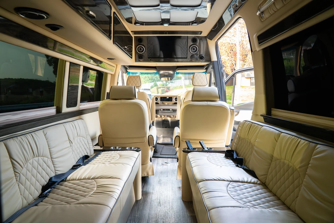 2020 Mercedes-Benz VS30 Sprinter - Image 15 of 31