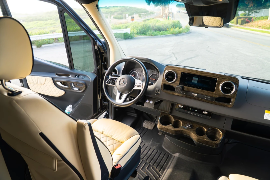 2020 Mercedes-Benz VS30 Sprinter - Image 13 of 31