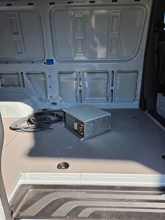 2020 Mercedes-Benz VS30 Sprinter - Image 8 of 8
