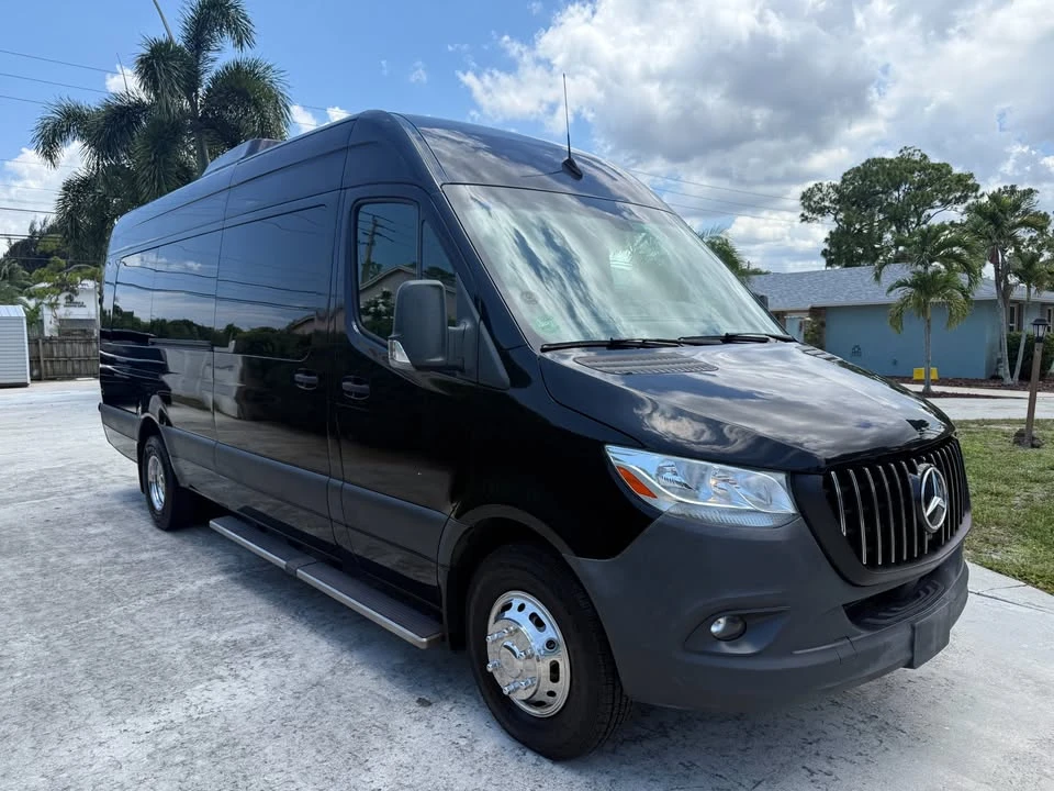 2020 Mercedes-Benz VS30 Sprinter - Image 3 of 21
