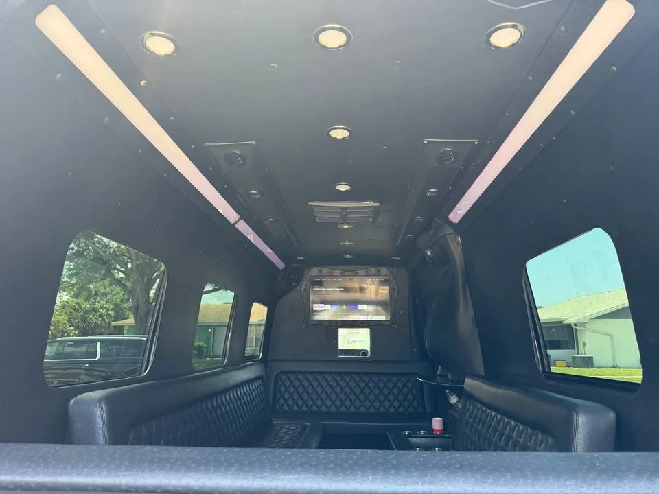 2020 Mercedes-Benz VS30 Sprinter - Image 15 of 21