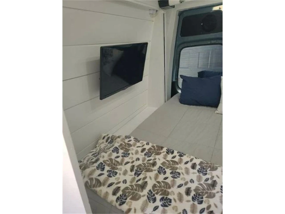 2020 Mercedes-Benz VS30 Sprinter - Image 3 of 15