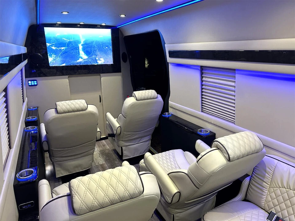 2020 Mercedes-Benz VS30 Sprinter - Image 8 of 12