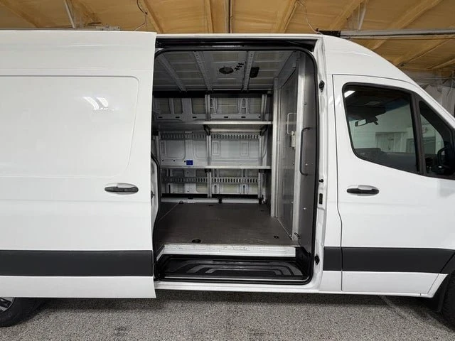 2020 Mercedes-Benz VS30 Sprinter - Image 3 of 15
