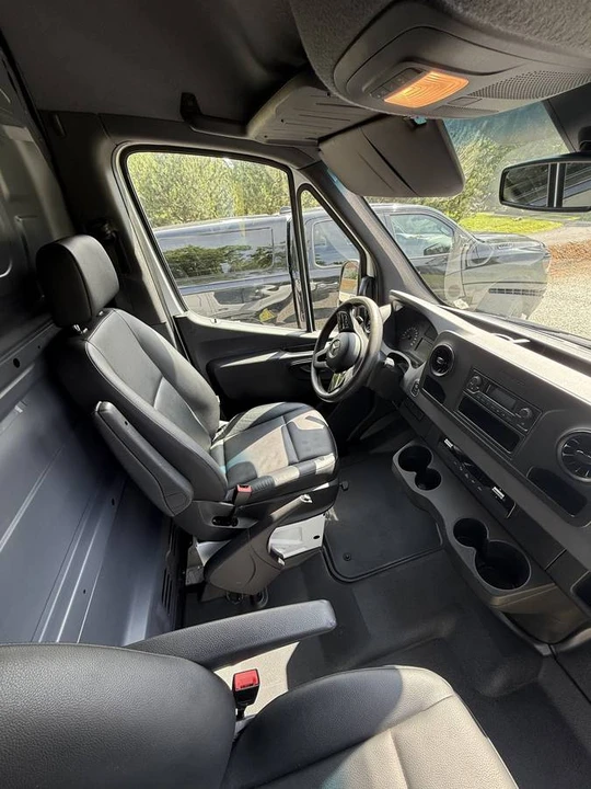 2020 Mercedes-Benz VS30 Sprinter - Image 8 of 15
