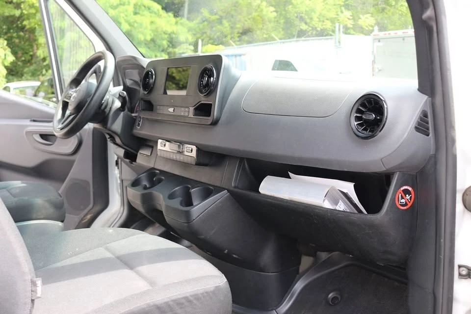 2020 Mercedes-Benz VS30 Sprinter - Image 10 of 20