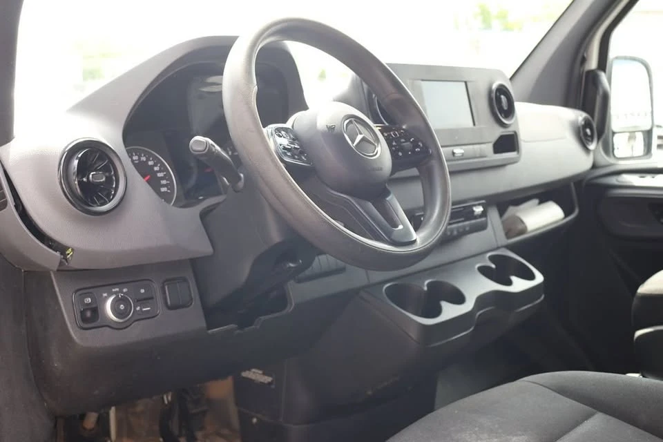 2020 Mercedes-Benz VS30 Sprinter - Image 9 of 20