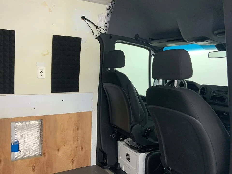 2020 Mercedes-Benz VS30 Sprinter - Image 17 of 20