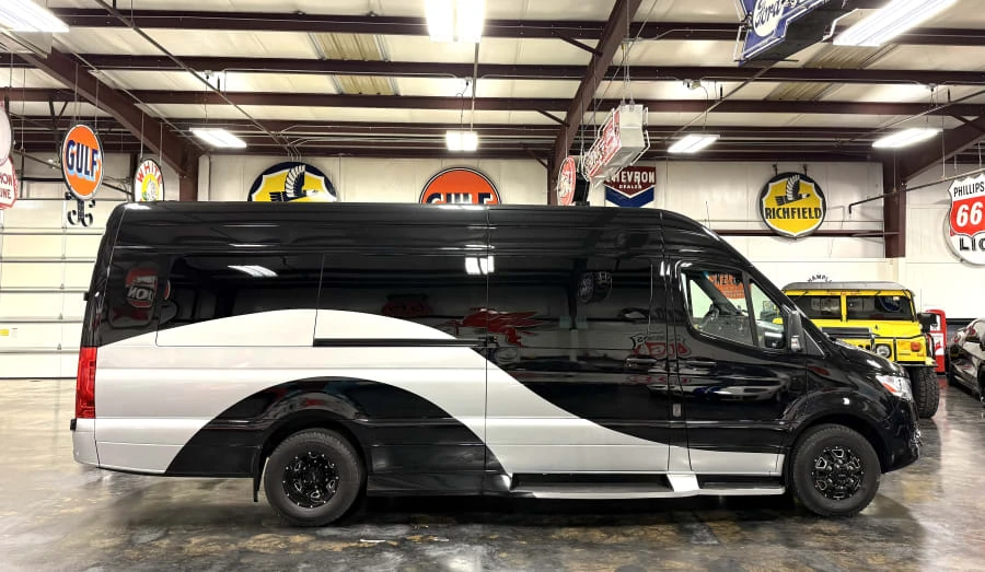 2020 Mercedes-Benz VS30 Sprinter - Image 2 of 31
