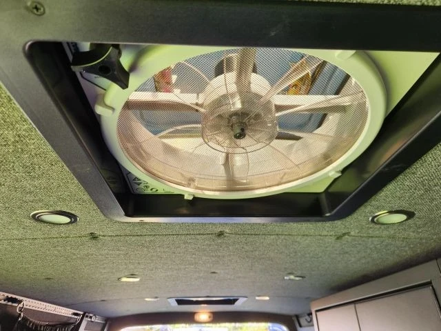 2020 Mercedes-Benz VS30 Sprinter - Image 15 of 21