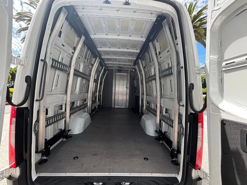 2020 Mercedes-Benz VS30 Sprinter - Image 10 of 20