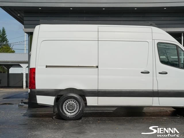 2020 Mercedes-Benz VS30 Sprinter - Image 4 of 20