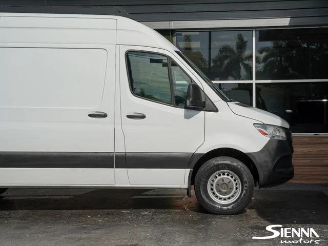 2020 Mercedes-Benz VS30 Sprinter - Image 5 of 20