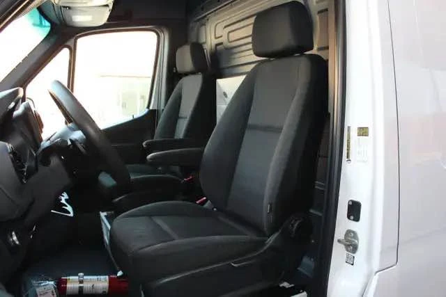 2020 Mercedes-Benz VS30 Sprinter - Image 17 of 20
