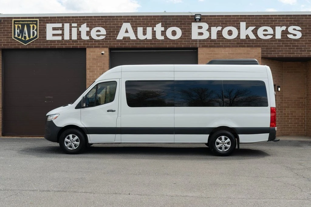 2020 Mercedes-Benz VS30 Sprinter - Image 2 of 12