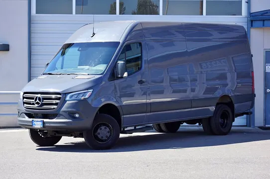 2020 Mercedes-Benz Sprinter Van 3500 4x4 Dually