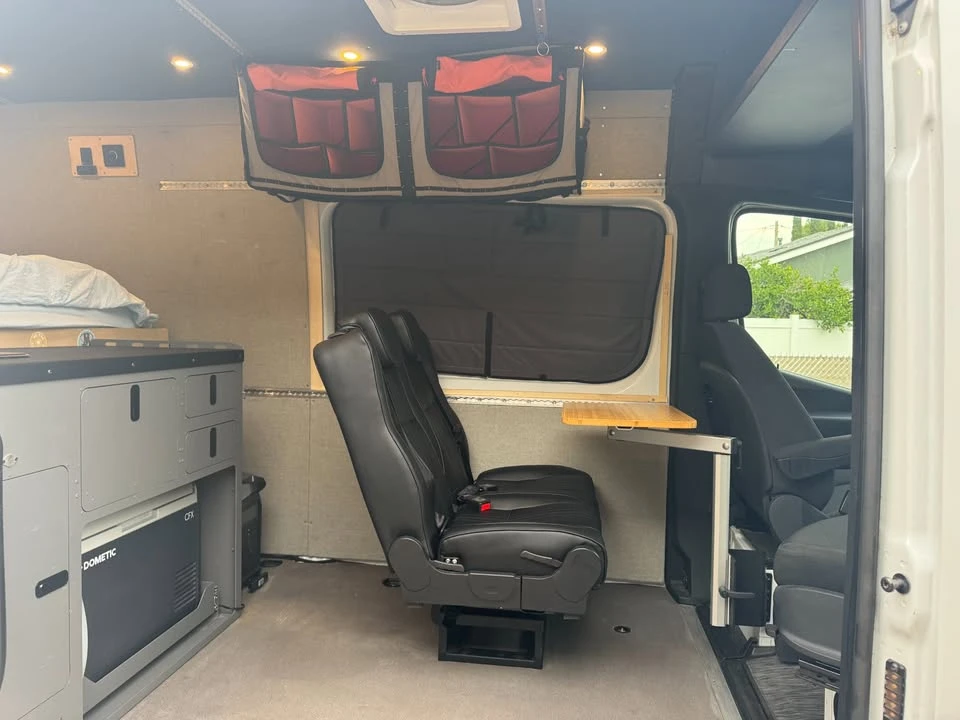2020 Mercedes-Benz VS30 Sprinter - Image 10 of 11