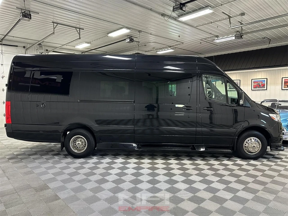2020 Mercedes-Benz VS30 Sprinter - Image 10 of 31