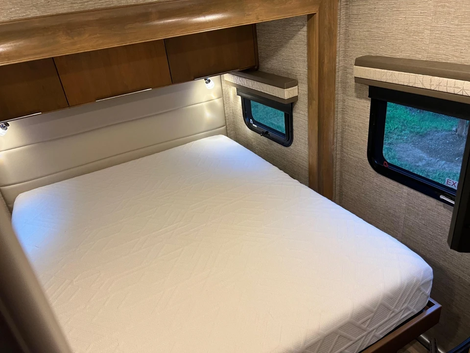 2020 Mercedes-Benz VS30 Sprinter - Image 16 of 17