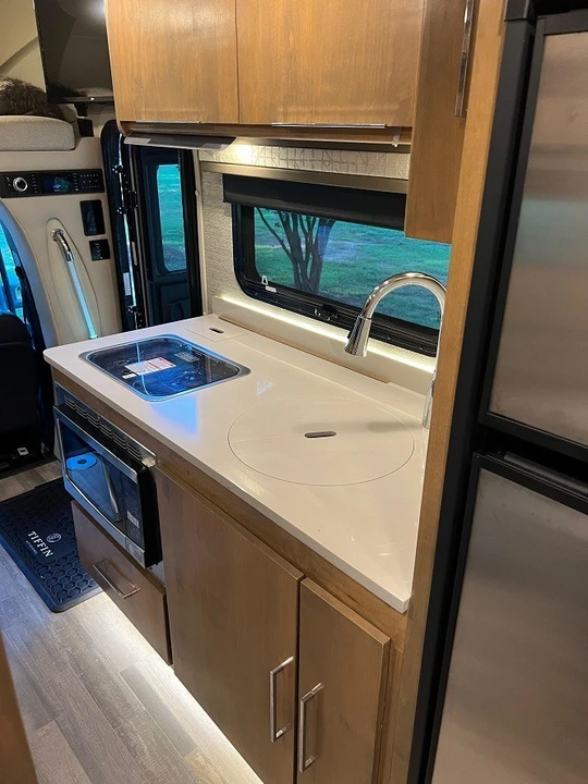 2020 Mercedes-Benz VS30 Sprinter - Image 14 of 17
