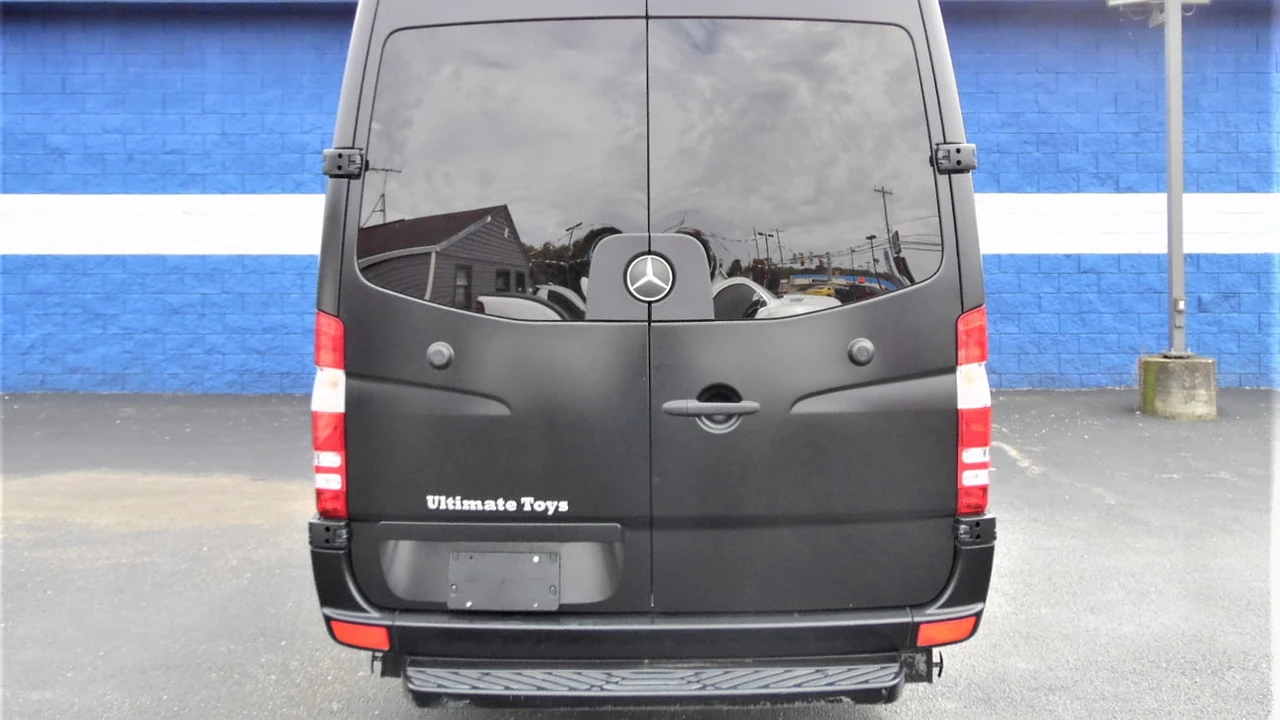 2020 Mercedes-Benz VS30 Sprinter - Image 18 of 21