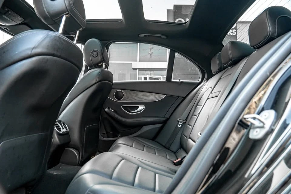 2020 Mercedes-Benz W205 C-Class - Image 9 of 17