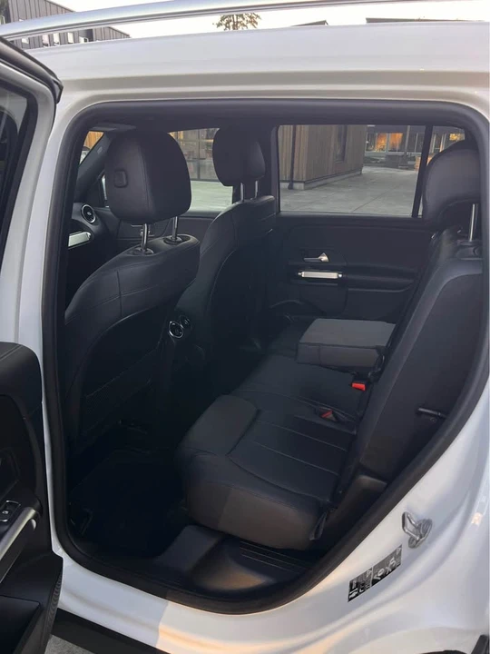 2020 Mercedes-Benz X247 GLB - Image 7 of 17
