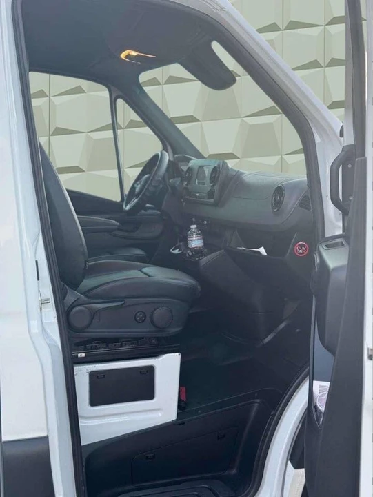 2020 Mercedes-Benz VS30 Sprinter - Image 13 of 20