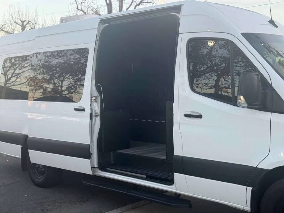 2020 Mercedes-Benz VS30 Sprinter - Image 7 of 20