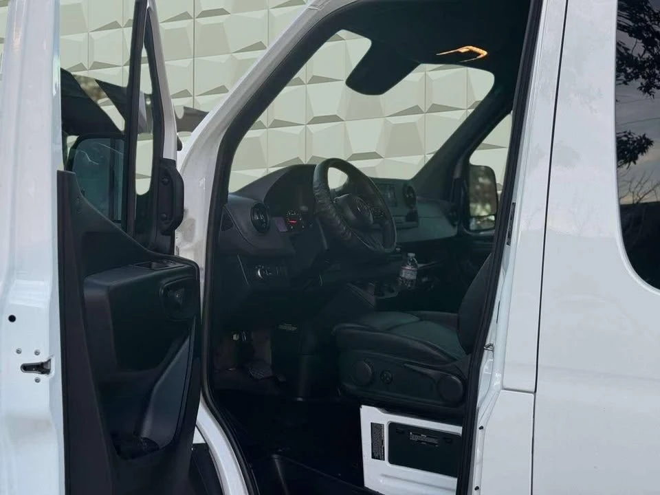 2020 Mercedes-Benz VS30 Sprinter - Image 11 of 20